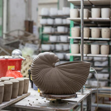 Ladda upp bild till gallerivisning, FERM LIVING | Shell Pot - Off White