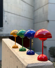 Load image into Gallery viewer, &TRADITION | Flowerpot VP9 Portable av Verner Panton 1968 - flere farger tilgjengelig
