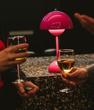 Ladda upp bild till gallerivisning, &TRADITION | Flowerpot VP9 Portable av Verner Panton 1968 - Flera färger tillgängliga