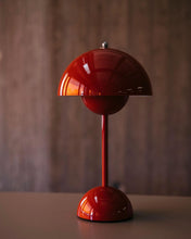 Load image into Gallery viewer, &TRADITION | Flowerpot VP9 Portable av Verner Panton 1968 - flere farger tilgjengelig