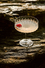 Ladda upp bild till gallerivisning, MODERNISM | Cullinan Crystal Champagne Coupe glasögon