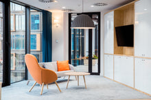 Laden Sie das Bild in den Galerie-Viewer, MUUTO | Under The Bell Pendelleuchte - Grau (55 cm)