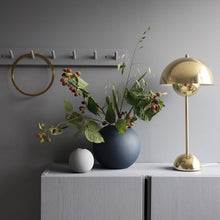 Load image into Gallery viewer, &TRADITION | Flowerpot VP3 av Verner Panton 1969 - polert messing