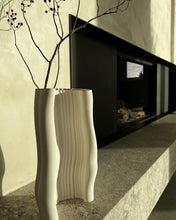 Ladda upp bild till gallerivisning, Ferm Living Moire Vase - Off White - Large

