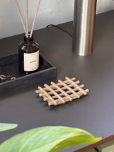 Load image into Gallery viewer, FERM LIVING | Keramisk såpebrett - Cashmere
