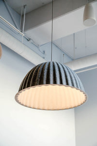 MUUTO | Lampe à Suspension Under The Bell - Gris (55cm)